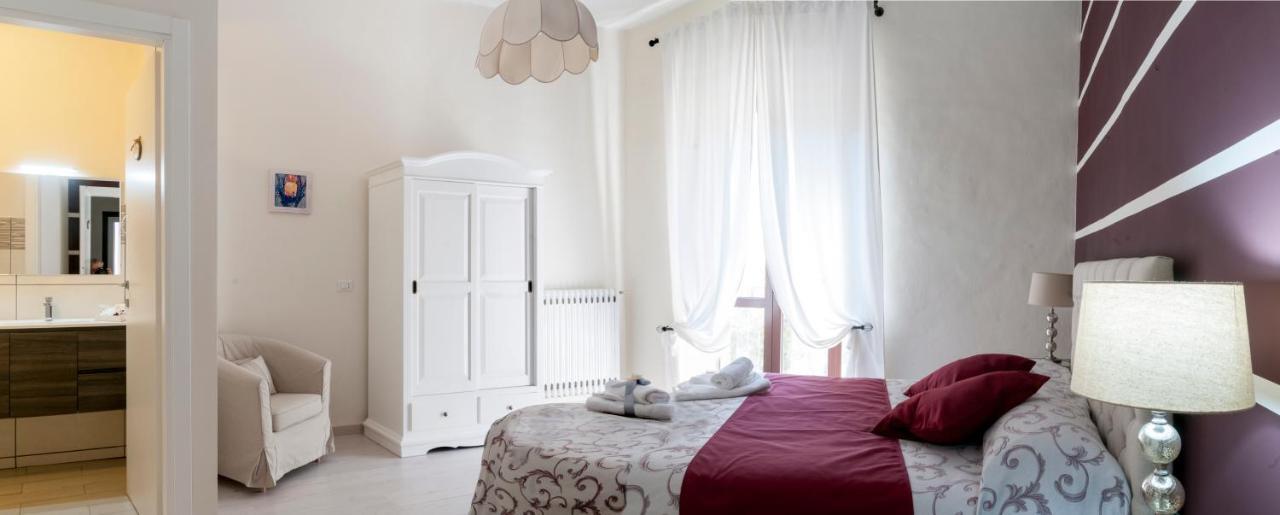 Bed and Breakfast Le Finestre Sulla Piazza Boiano Екстер'єр фото