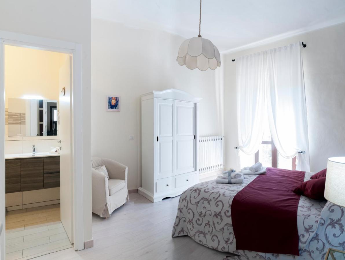 Bed and Breakfast Le Finestre Sulla Piazza Boiano Екстер'єр фото